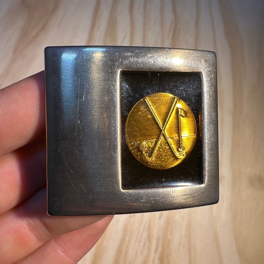 Vintage Lee Golf Belt Buckle Silver Gold Tone Crossed Clubs Flag NY USA Made